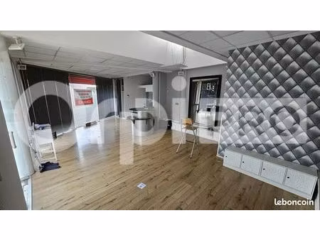 local commercial 57 m²