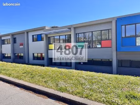 local bureaux 161 m²