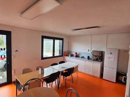 bureaux à la location à izon