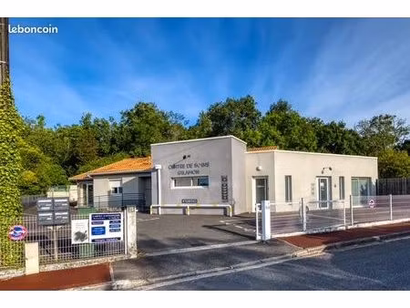 local dans cabinet médical de groupe