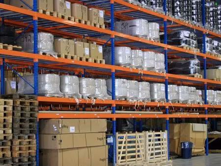 stockage professionnel dès 2 m² – haute-savoie (entrepôt sécurisé)