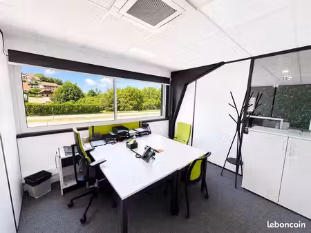 bureau fermé pour 2 ou 3 personnes à partir de 575 ht mensuel