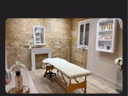 local commercial institut de beauté 60 m2