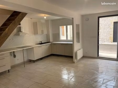 t3 saint denis de pile