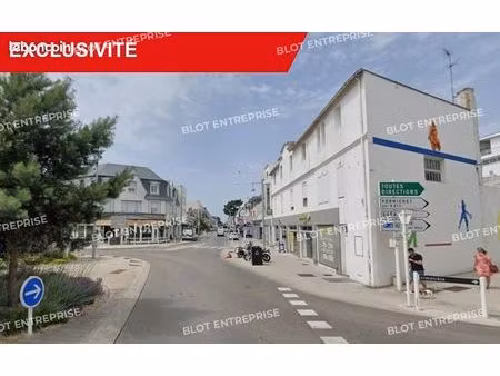 local commercial 49 m²