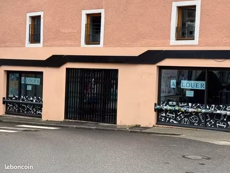 local commercial emplacement exceptionnel la roche sur foron