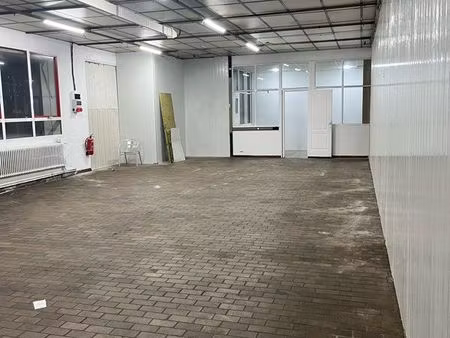 local d’activité / stockage