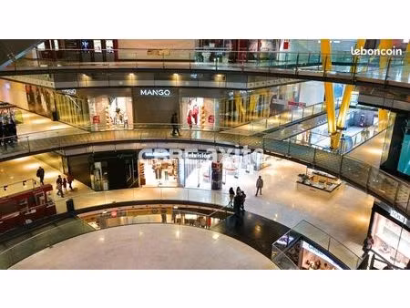 local commercial 69 m²