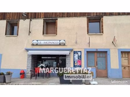 bar  local commercial 178 m² fillinges