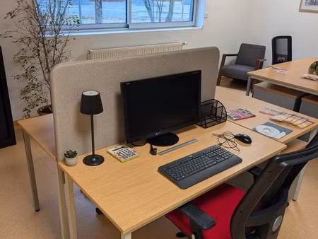 coworking à saint-junien - espace de travail professionnel  calme et équipé