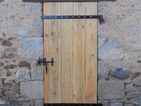 local de stockage 16m² accès largeur 95cm