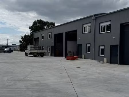 local 170 m² thouare sur loire