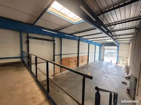 local 350 m² vertou