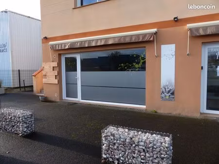local commercial a louer 80 m2