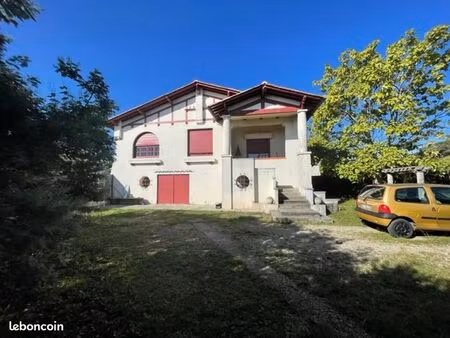 maison meublée proche bordeaux t4 calme avec jardin
