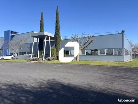 local logistique 6 223 m²