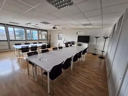 à louer : plateaux de bureaux de 1 160 m² à vitry-sur-seine (94)