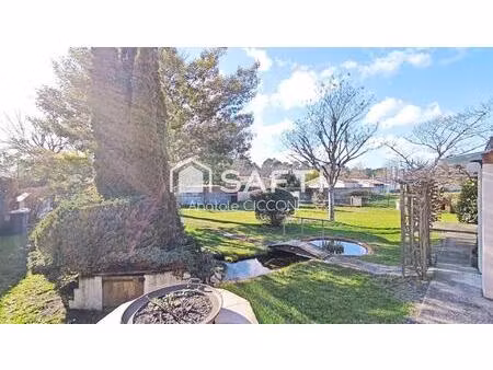 maison traditionnelle avec grand jardin paysagé - sans vis-à-vis