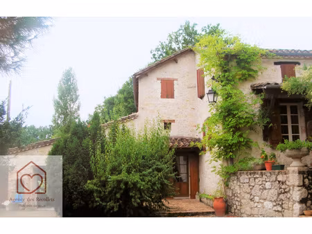 belle propriété en pierre avec écuries sur 4.5 hectares clos