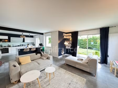 dpt yvelines (78)  à louer noisy le roi maison p5 de 129 m² - terrain de 480 00 m²