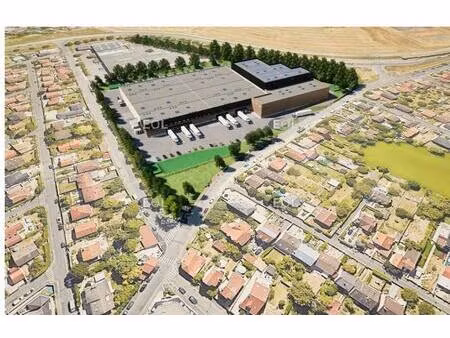 à louer entrepôt de 4 700 m² à orly (94)