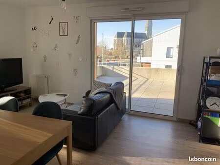 carquefou centre bourg t2 47 m² + terrasse 23 m²