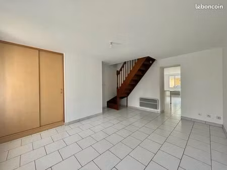 maison 3 pièces 90 m²
