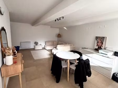 maison mitoyenne à louer 74m²