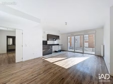 appartement 3 pièces 64 m²