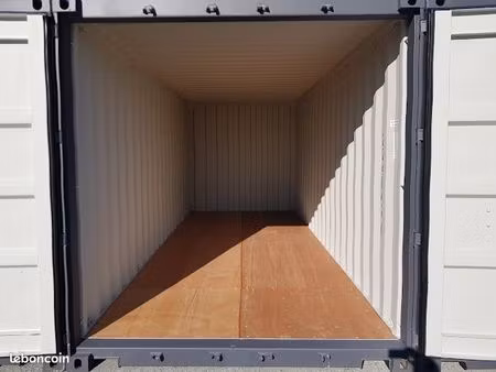 box de stockage 14m²