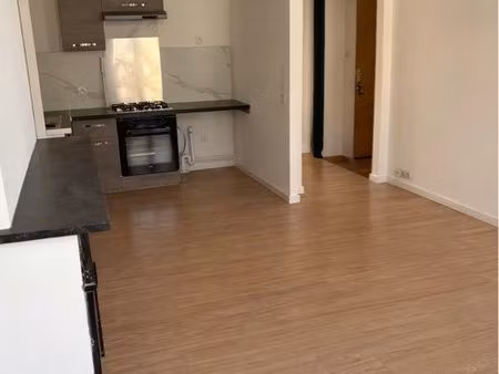 appartement t3 bergues - spatieux & lumineux - disponible immédiatement