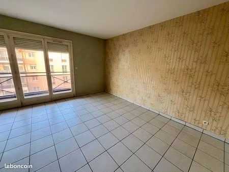 appartement 3 pièces 74 m²