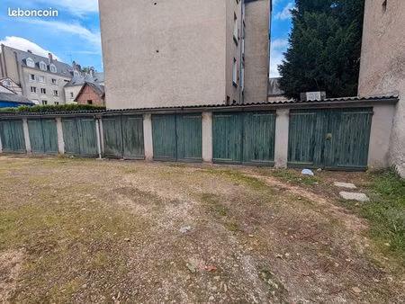 parking/box 12 m² tours