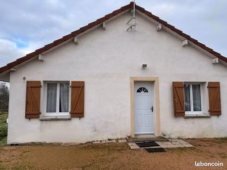 loue maison sur terrain clos 3 garages