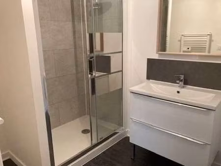 location appartement 3 pièces à louvigné-de-bais (35680) : à louer 3 pièces / 60m² louvign