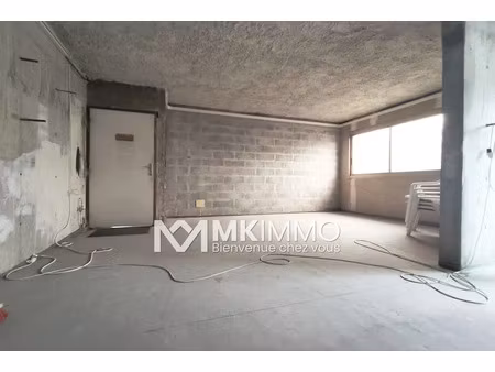 location locaux professionnels 125 m² à saint-laurent-du-var (06700)  1 600 €