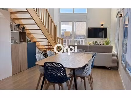 appartement lille 89.7 m² t-4 à vendre  299 900 €
