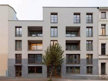 bureau neuf en souplex à ixelles