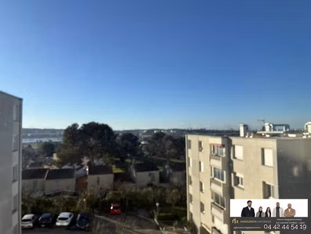 location appartement 4 pièces 86.85 m² à martigues (13500)  1 150 €