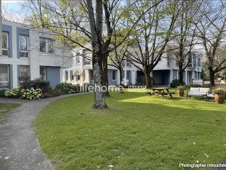 vente locaux professionnels 6 pièces 170 m² à saint-egreve (38120)  216 000 €