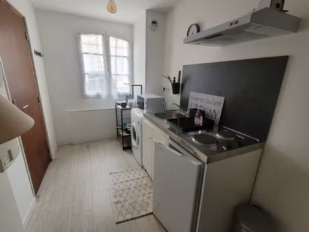 a auch  à vendre appartement 2 pièces meublé