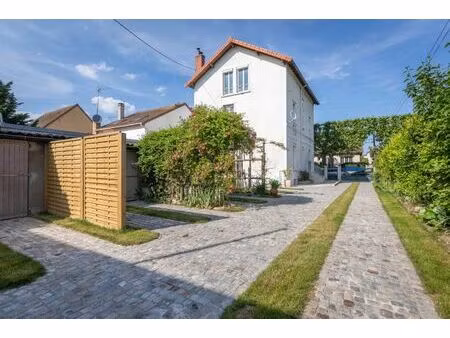 montesson la borde - appartement 3 pieces - dernier étage