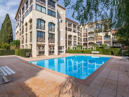 location appartement 2 pièces sainte-maxime avec terrase  pa