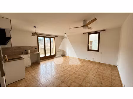 studio de 37 m2 avec terrasse de 18m2 - meyrargues