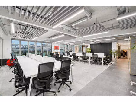 plateau de standing 250 m² avec services premium