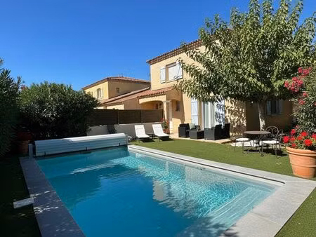 castries – villa languedocienne de qualité avec piscine  au calme absolu