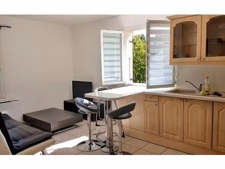 location appartement  m² t-1 à allonzier-la-caille  700 €
