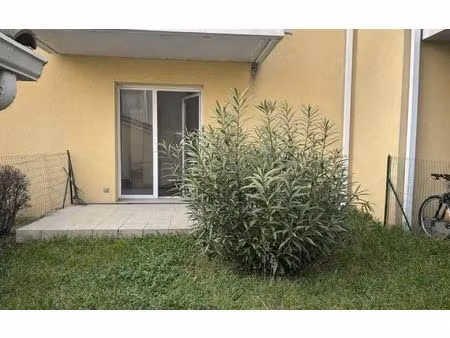 location appartement  m² t-2 à léguevin  670 €