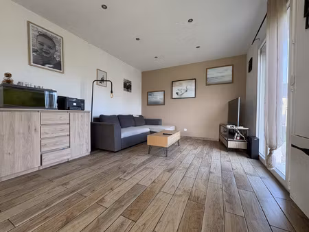 maison rénovée caden à 8 min de malansac grand terrain