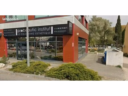 local commercial à louer